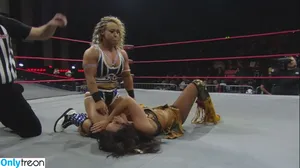 Mickie James / michelejames / themickiejames nude photo #0475