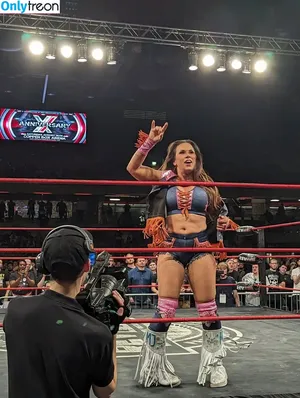 Mickie James / michelejames / themickiejames nude photo #0934