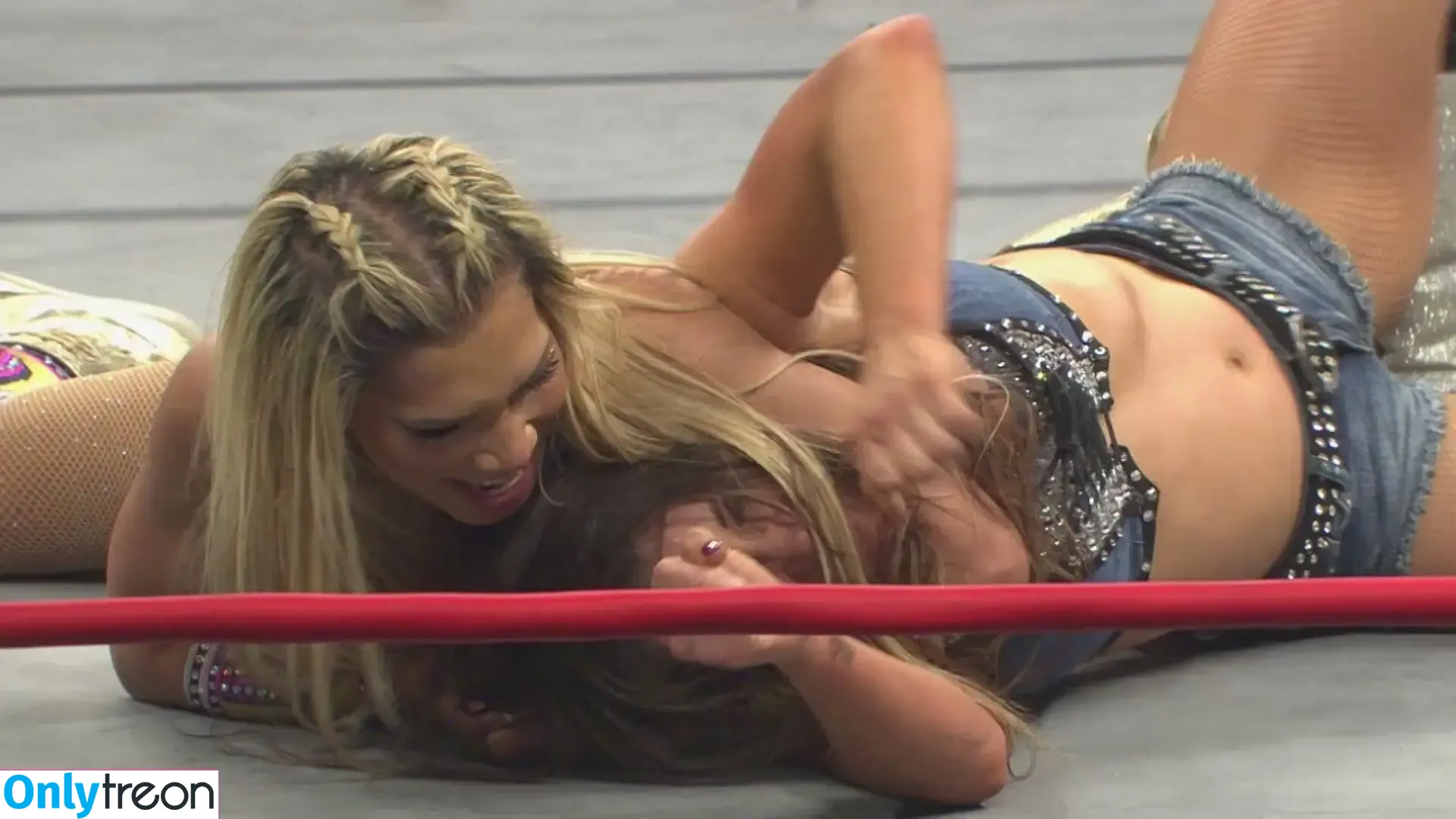 Mickie James nude photo #0322 (michelejames / themickiejames)