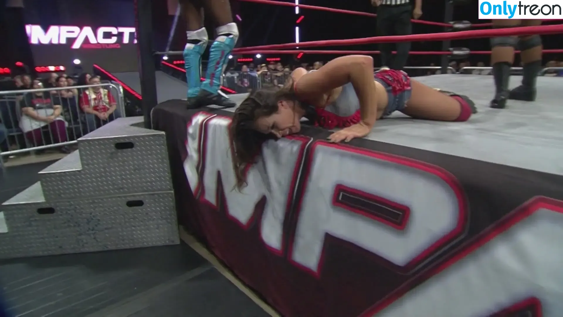 Mickie James голая photo #0427 (michelejames / themickiejames)