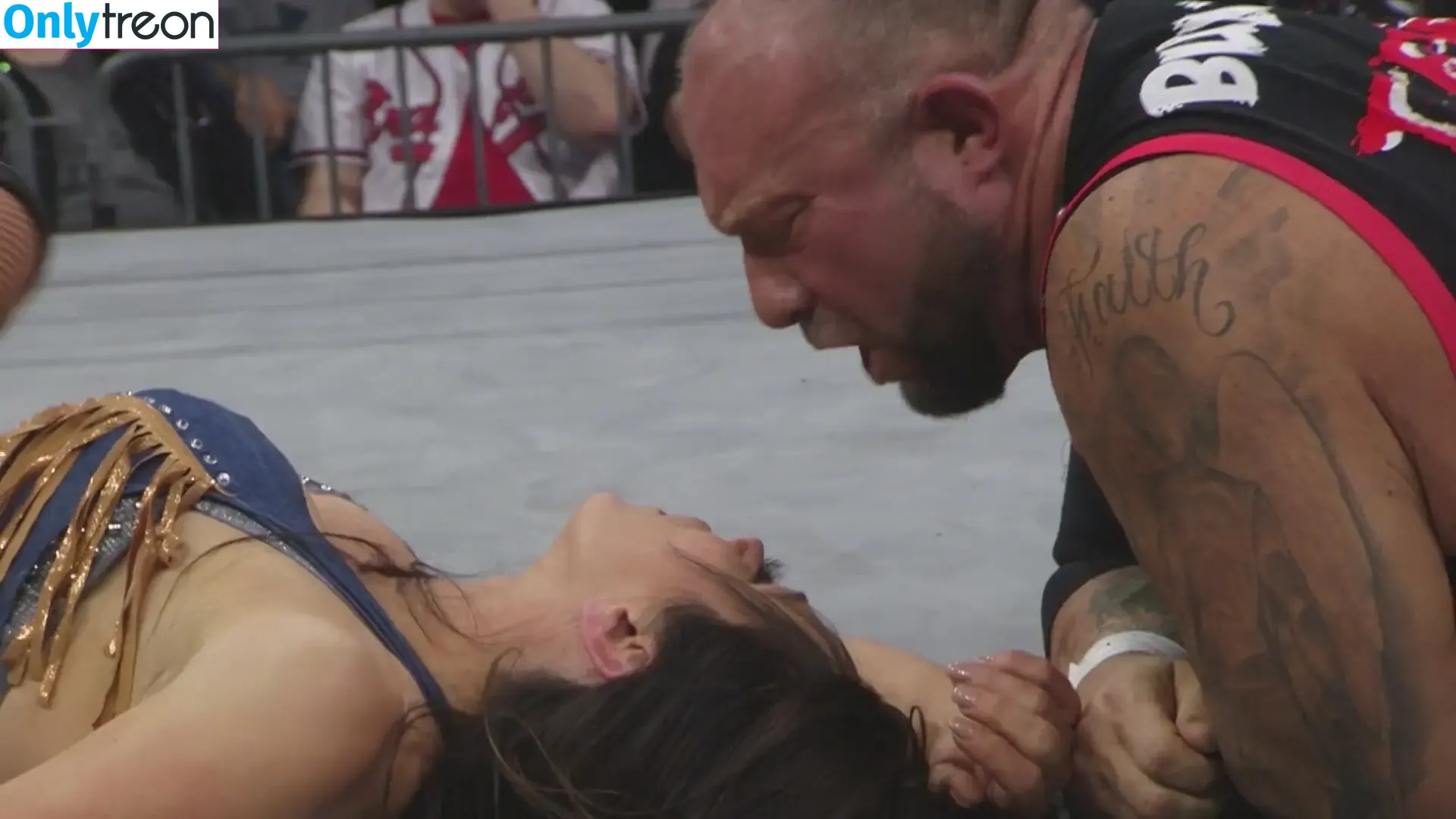 Mickie James голая photo #0563 (michelejames / themickiejames)