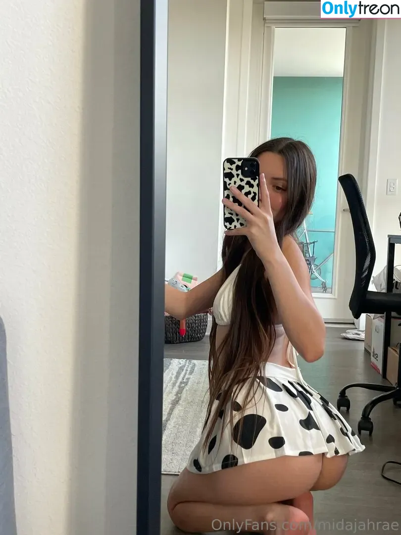 midajahrae nude photo #0050 (midajahrae)