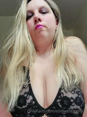 midwestmelons / midwesternstl nude photo #0016