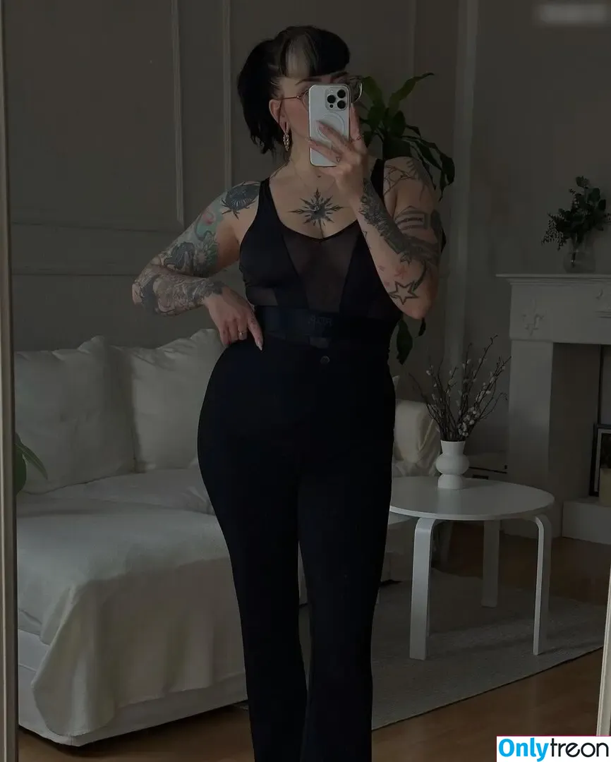 Miezekatz Caro nude photo #0043 (miezekatz______)