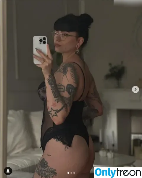 Miezekatz Caro nude photo #0064 (miezekatz______)