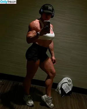 Mighty_shehulk / Michelle IFBB PRO / MightyShehulk / mighty_shehulk_ifbbpro фото голая #0031
