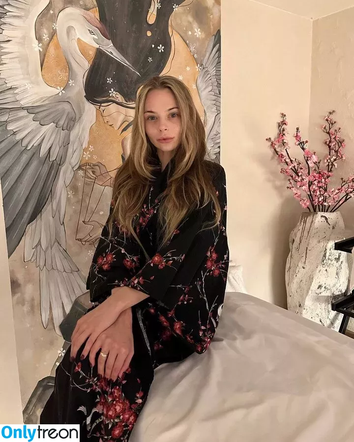 Mihalina Novakovskaya голая photo #0189 (mihalina_novakovskaya)