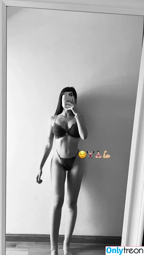 miiriiamherrero голая photo #0050 (miiriiamherrero)