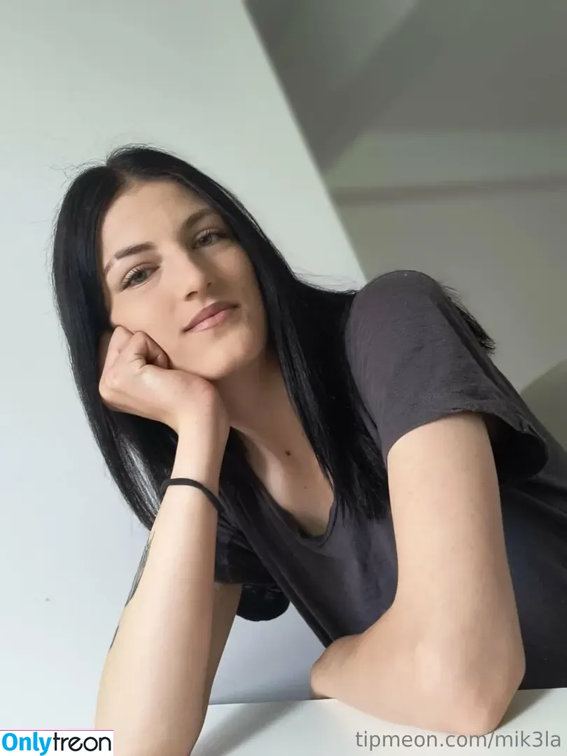 mik3la nude photo #0175 (mi.ch3la)