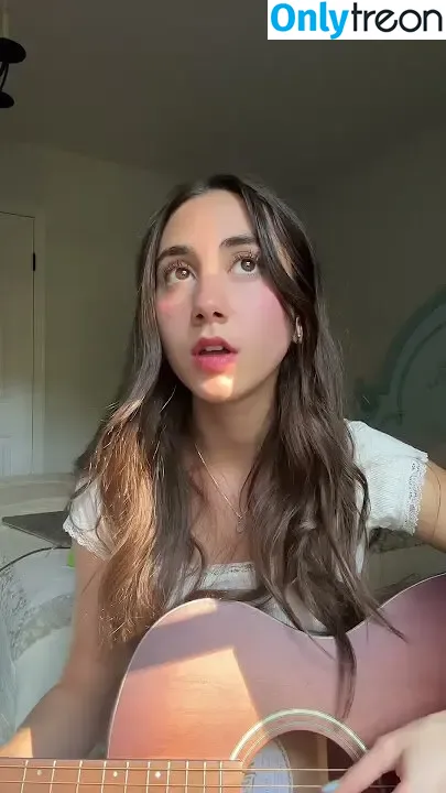 Mikaela Astel голая photo #0004 (mikaelaastel)