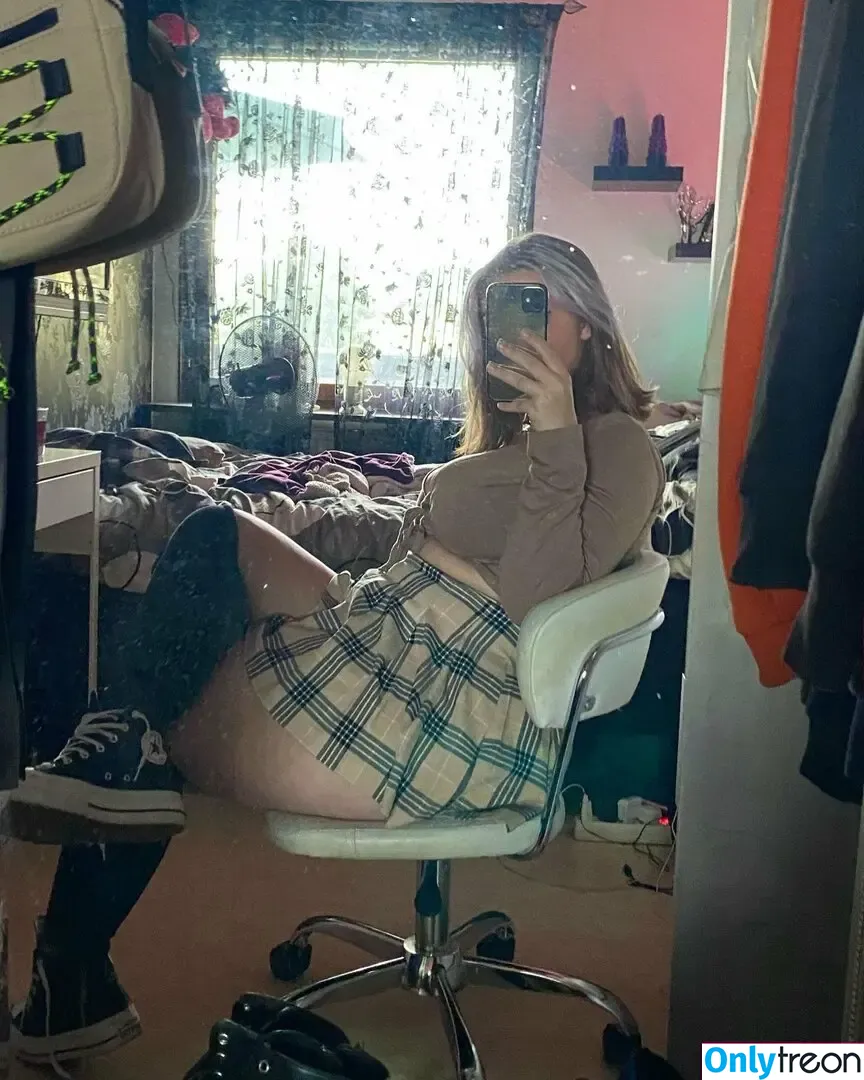 Mikaela B голая photo #0012 (mikaela23 / mikaelabeando)