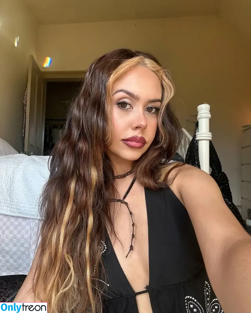 Mikaila Delgado голая photo #0132 (diandradelgado / mikailadelgado)