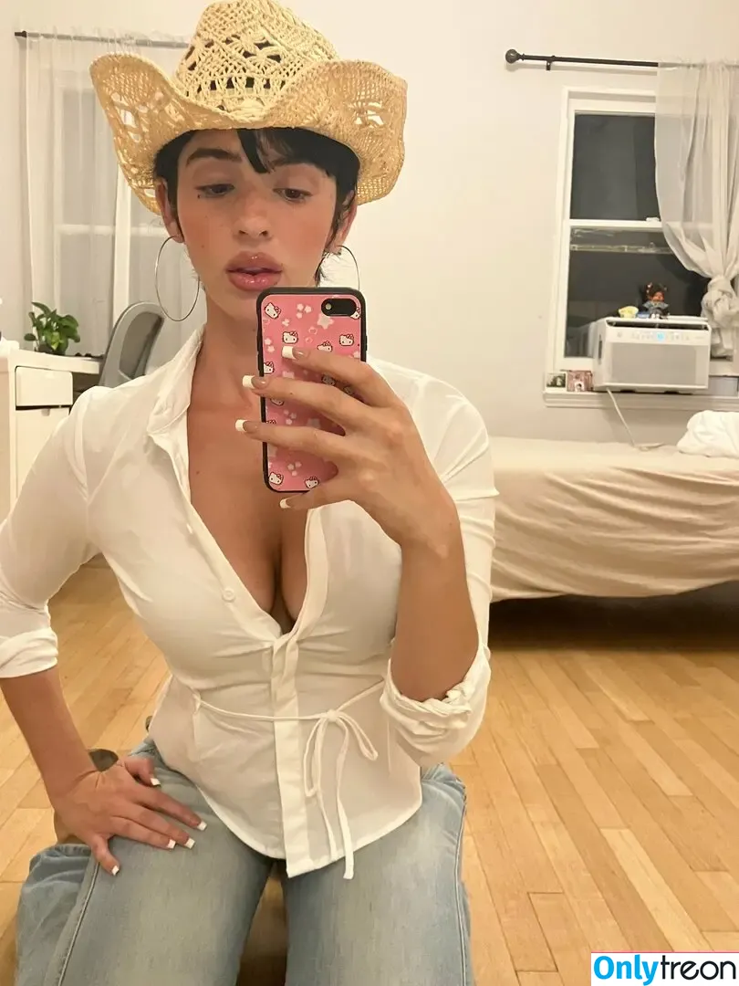 Mikaila71002 nude photo #0177 (Mikaila)