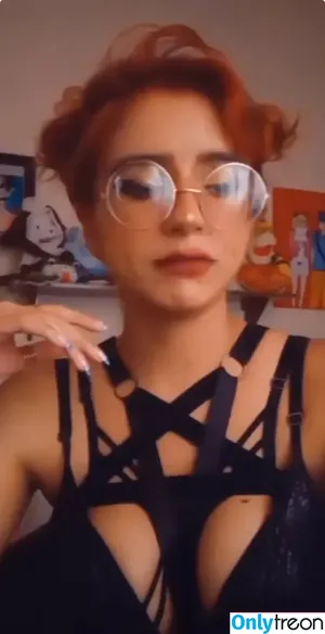  nude photo #0001