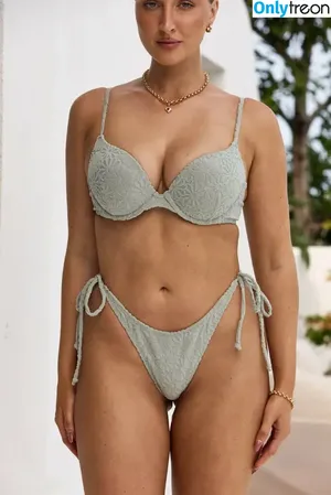 Mikayla Klewer / mikaylaklewer nude photo #0005