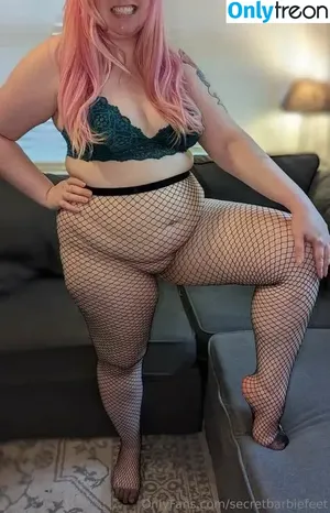 Mikayla Secrets / rawrzoe / secretbarbiefeet nude photo #0001