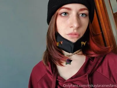 mikaylarainesfans / saveafox_rescue фото голая #0012