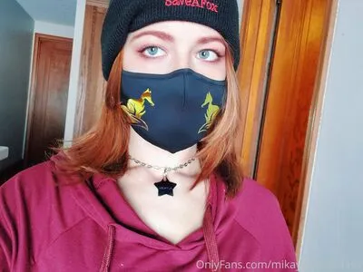 mikaylarainesfans / saveafox_rescue фото голая #0013