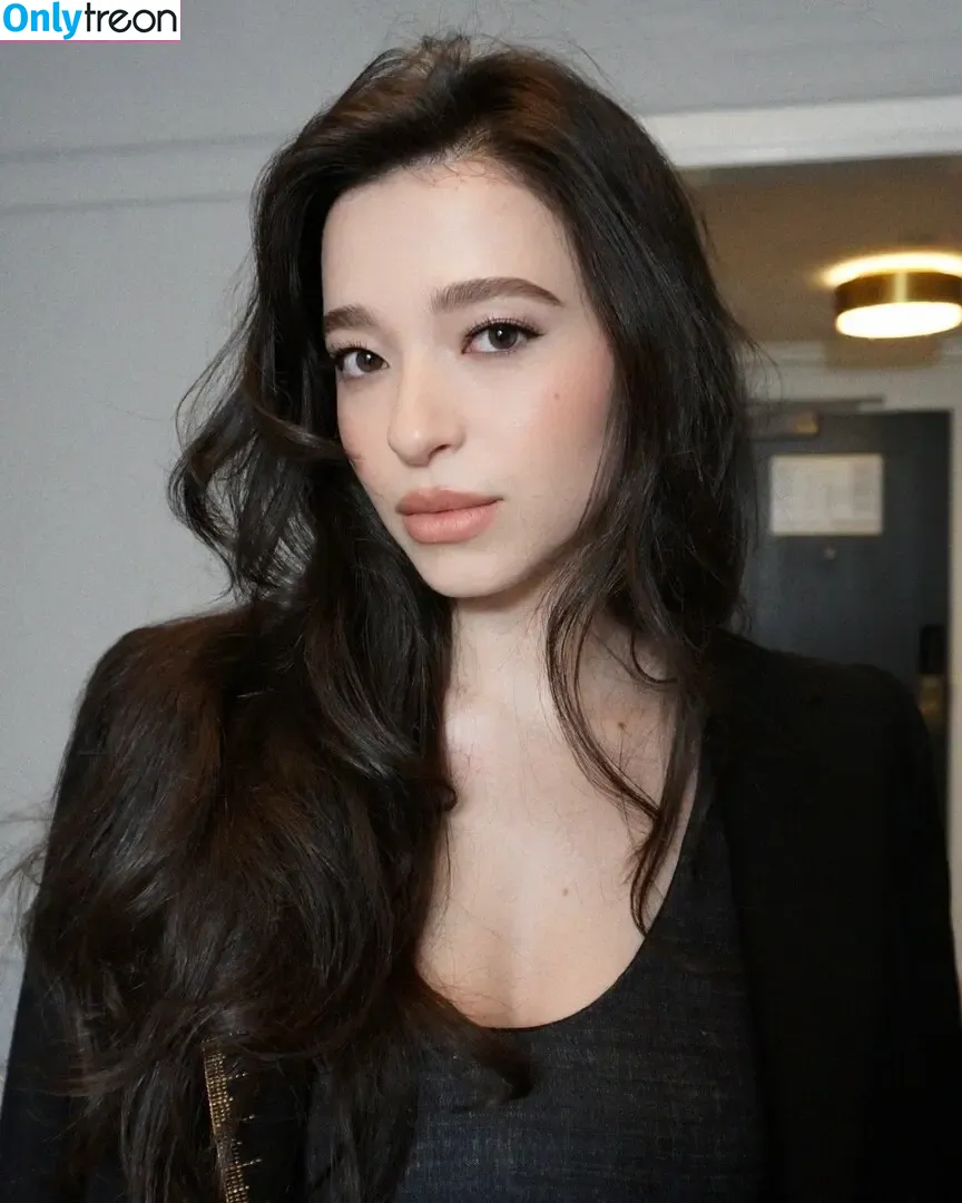Mikey Madison голая photo #0110 (mikeyymadison / onlymikeyyyyy)