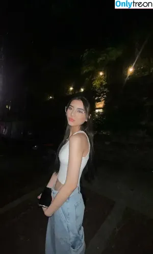 Mikha Lim / bini_mikha nude photo #0007