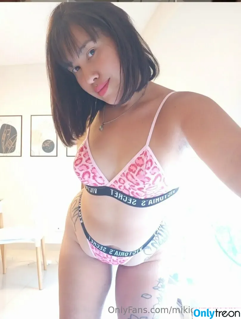 mikicurvymom nude photo #0042 (mikulmom)