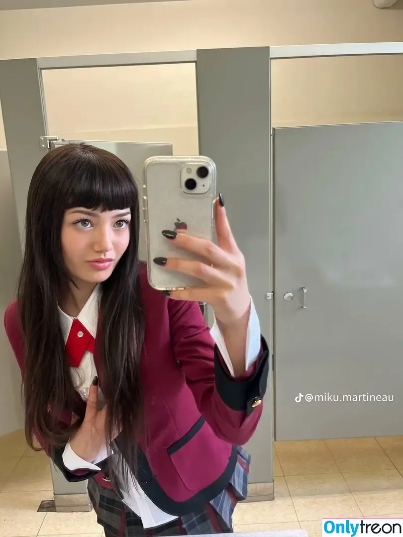 Miku Martineau nude photo #0065 (miku.martineau)
