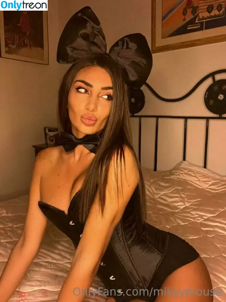 mikyymouse nude photo #0047 (mickeymouse)
