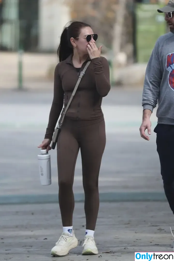 Mila Kunis nude photo #0906 (MilaKunisv / milakunis / milalkunis)