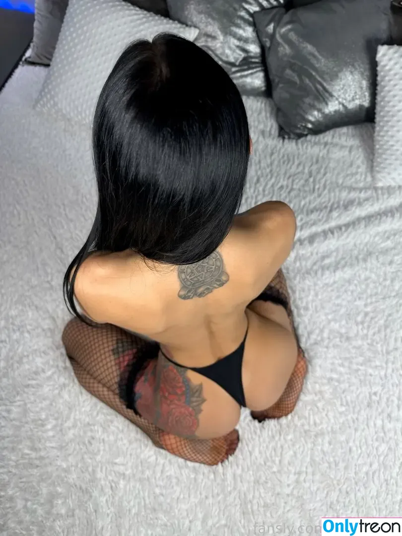 milablvck nude photo #0281 (milabl4ck / miladenver)