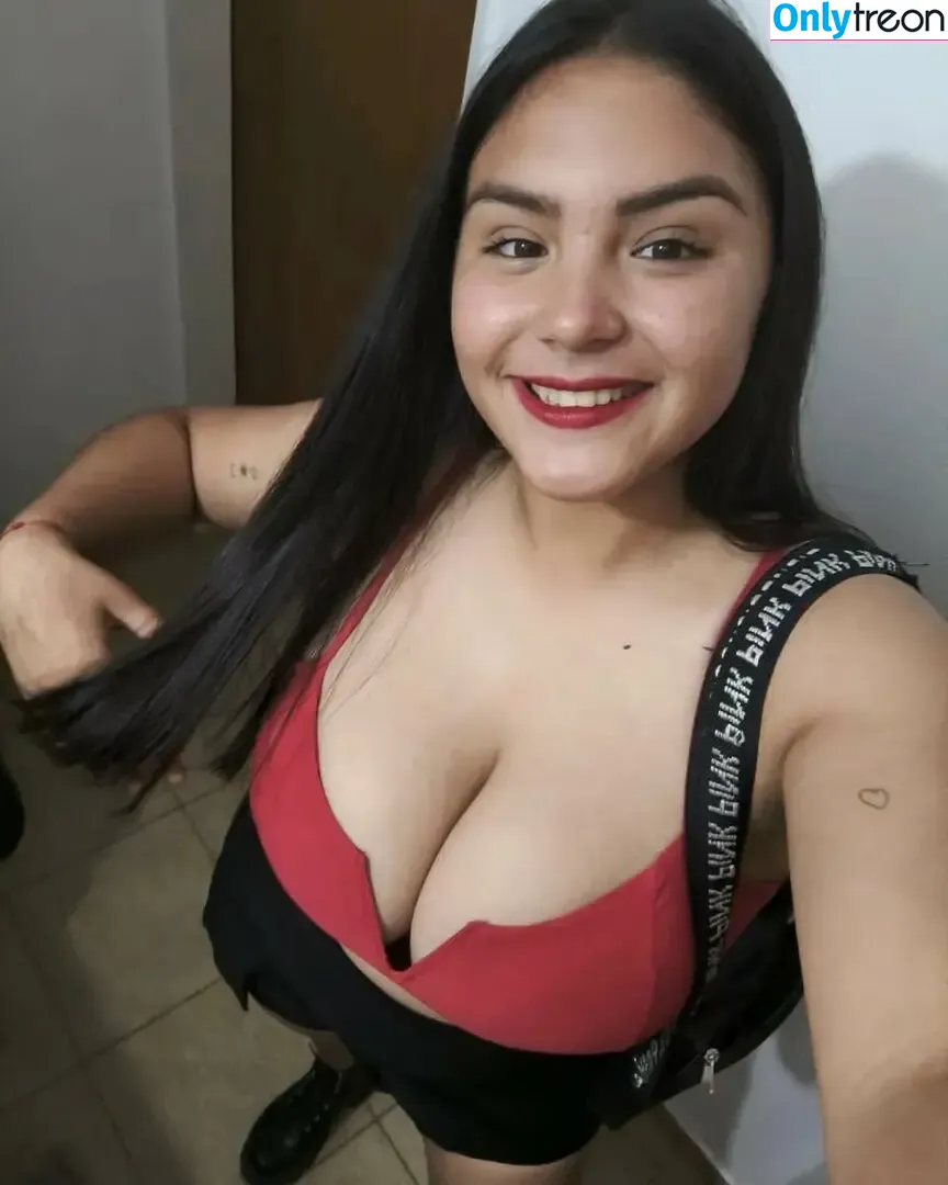 Milagros Ruiz Diaz nude photo #0009 (milaaagros_rd)