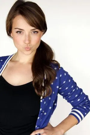 Milana Vayntrub / AT&T Girl / mintmilana nude photo #0056