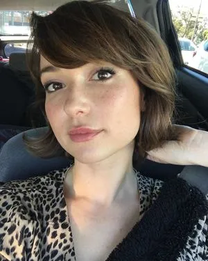 Milana Vayntrub / AT&T Girl / mintmilana nude photo #0067