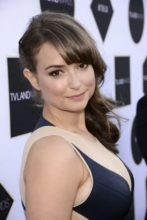 Milana Vayntrub / AT&T Girl / mintmilana nude photo #0365