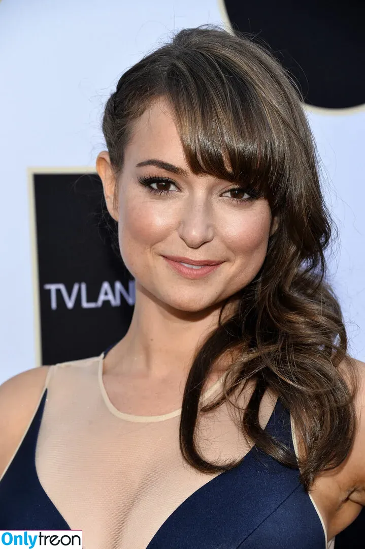 Milana Vayntrub nude photo #0373 (AT&T Girl / mintmilana)