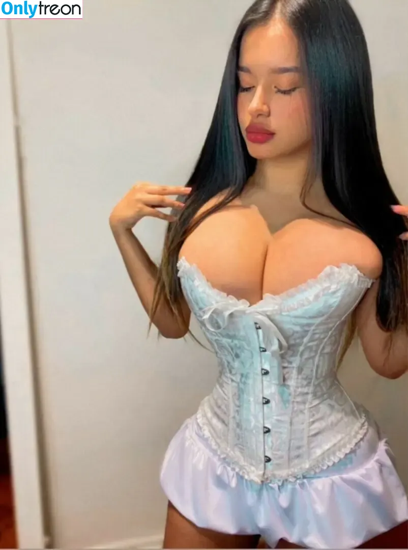 Mile Sanabria nude photo #0007 (mileesanabriaa)