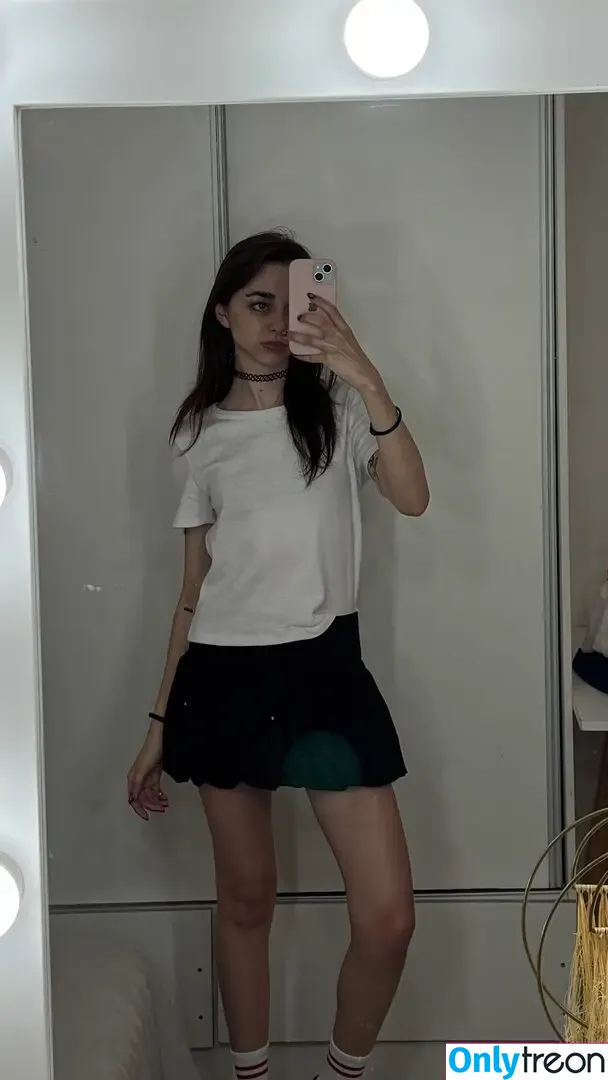 Milenafiscella nude photo #0007 (Milenafiscella)
