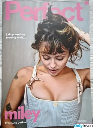 Miley Cyrus / MileyCyrus nude photo #5713