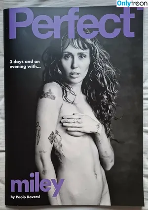 Miley Cyrus / MileyCyrus nude photo #5714