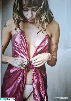 Miley Cyrus / MileyCyrus nude photo #5749