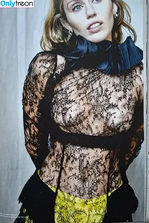 Miley Cyrus / MileyCyrus nude photo #5751