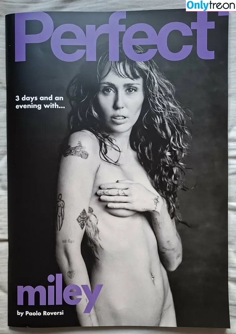 Miley Cyrus голая photo #5714 (MileyCyrus)