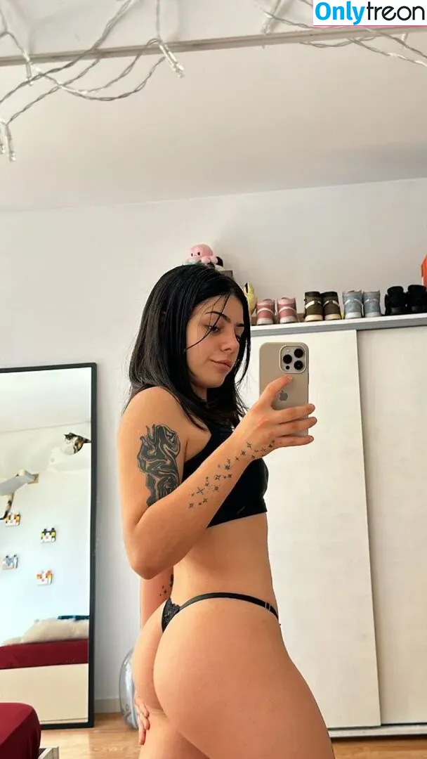 Milica_yb nude photo #0066 (michiuwu18)