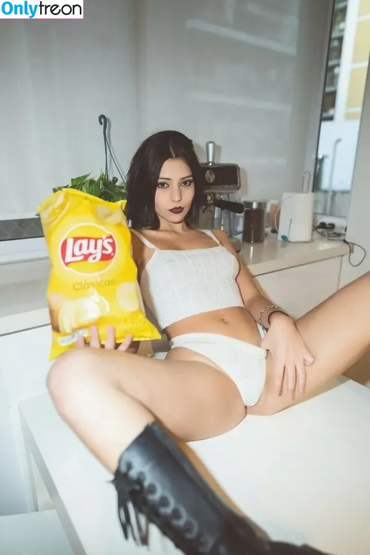 miliiicalderon nude photo #0003 (mili calderon / milucalderonn_)