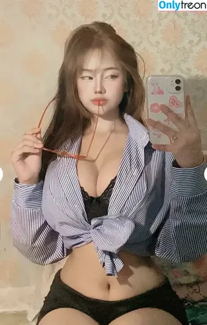 Milkyyohmilca nude photo #0006