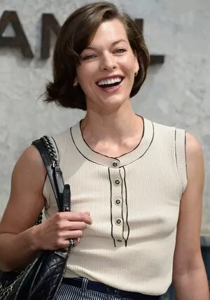 Milla Jovovich / MillaJovovich nude photo #0300