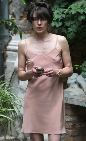 Milla Jovovich / MillaJovovich фото голая #0429