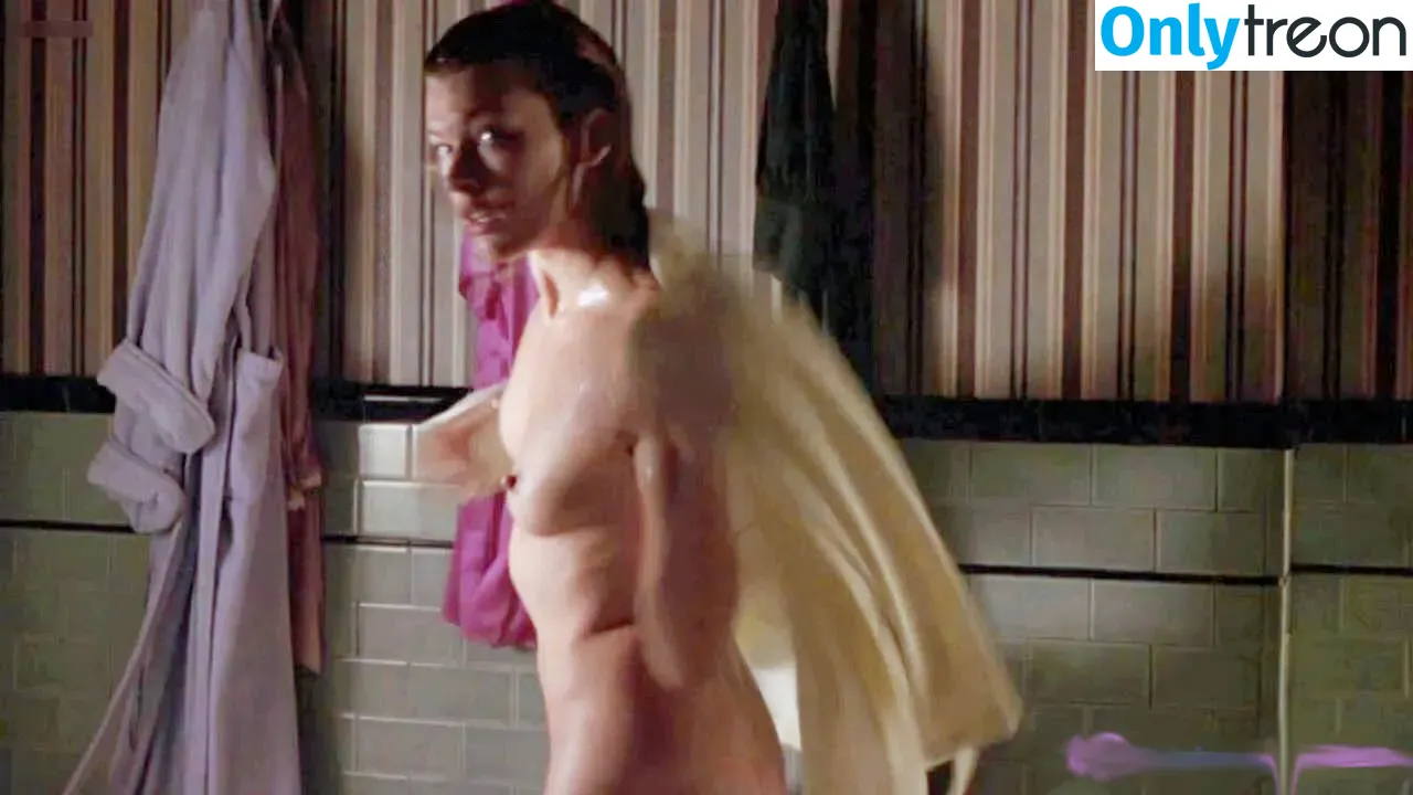 Milla Jovovich nude photo #0612 (MillaJovovich)