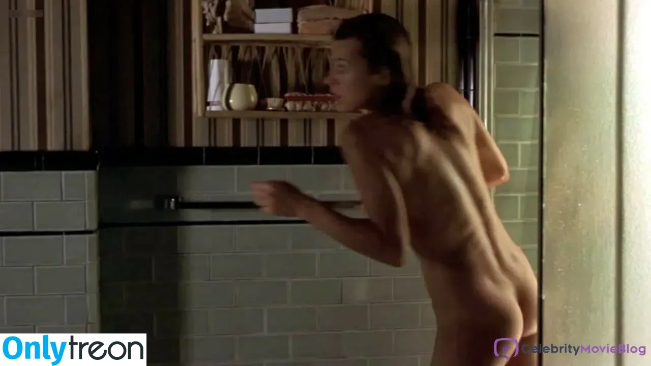 Milla Jovovich голая photo #0619 (MillaJovovich)