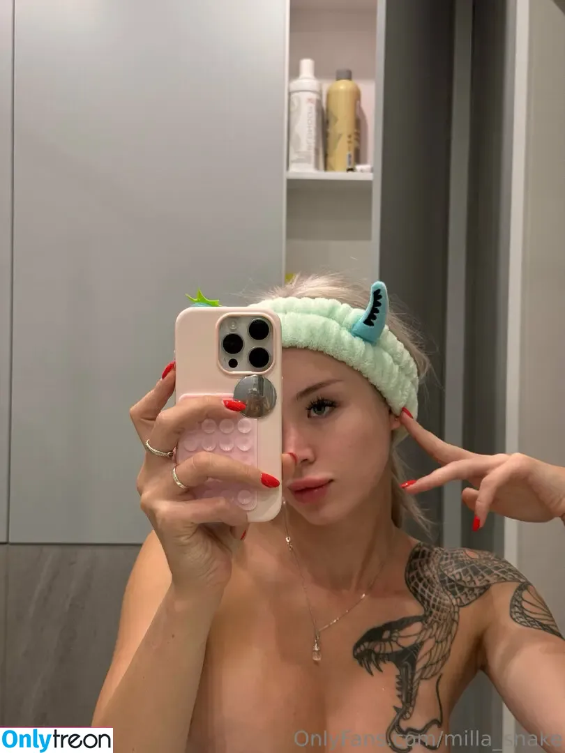 milla_snake nude photo #0077 (milla_snake)
