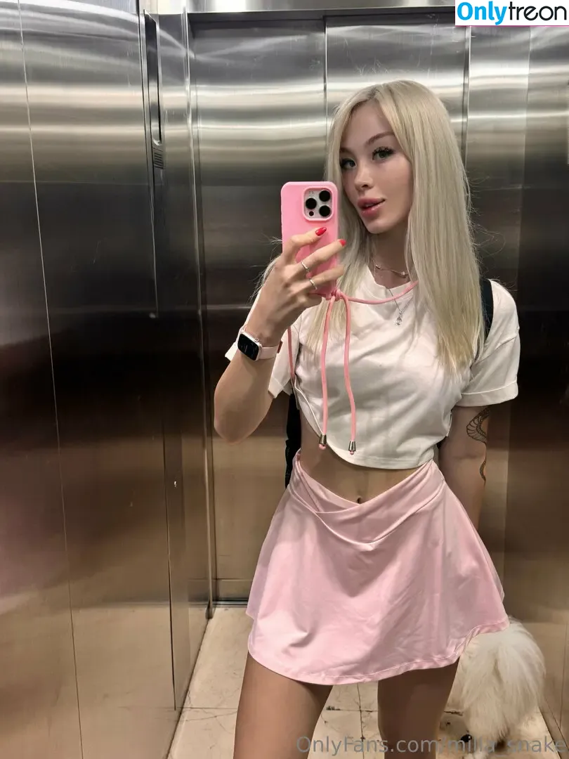 milla_snake nude photo #0079 (milla_snake)